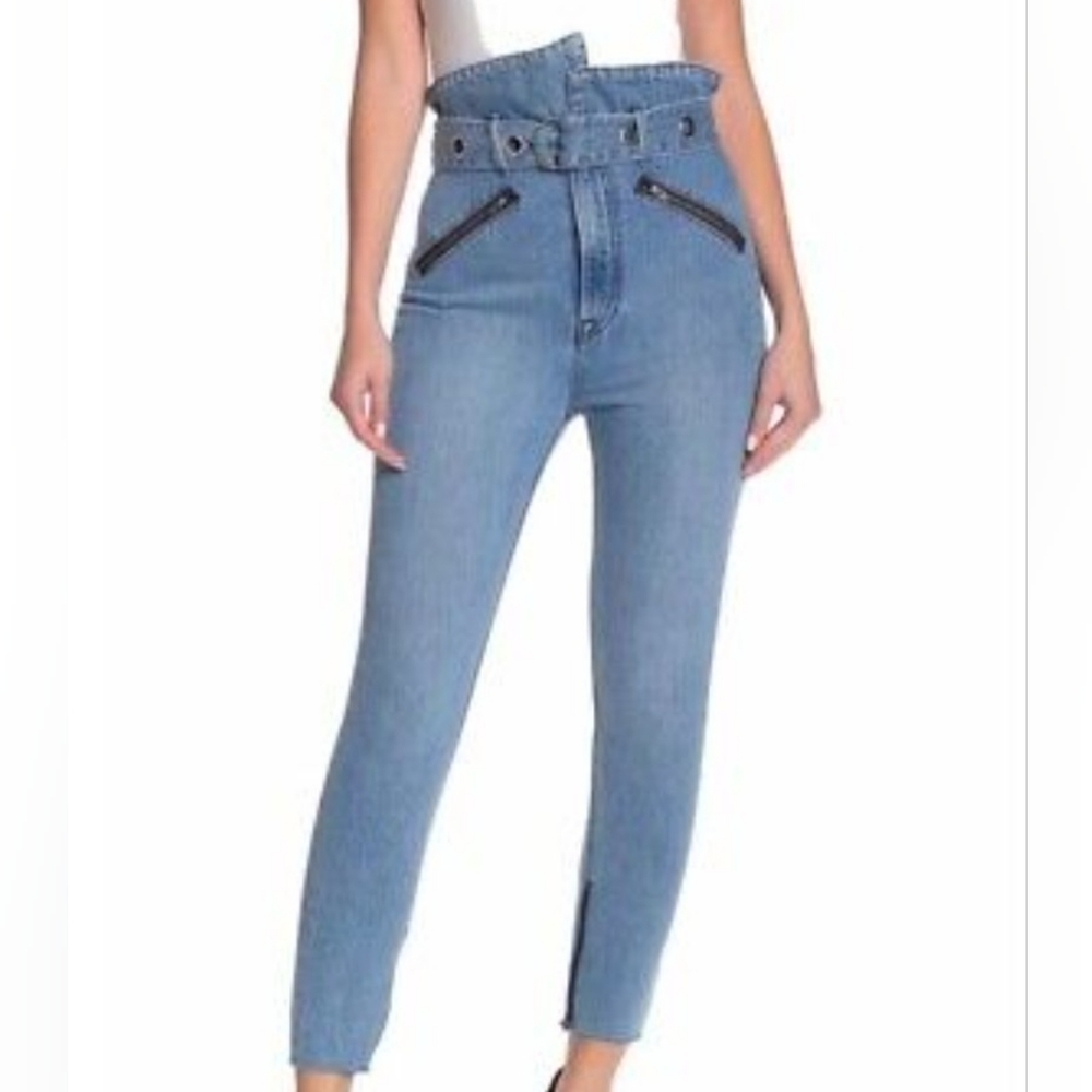 GRLFRND ‘Mia’ Paperbag Belted Skinny Jeans Size 24 NWT  HIGH RISE LIGHT  WASH